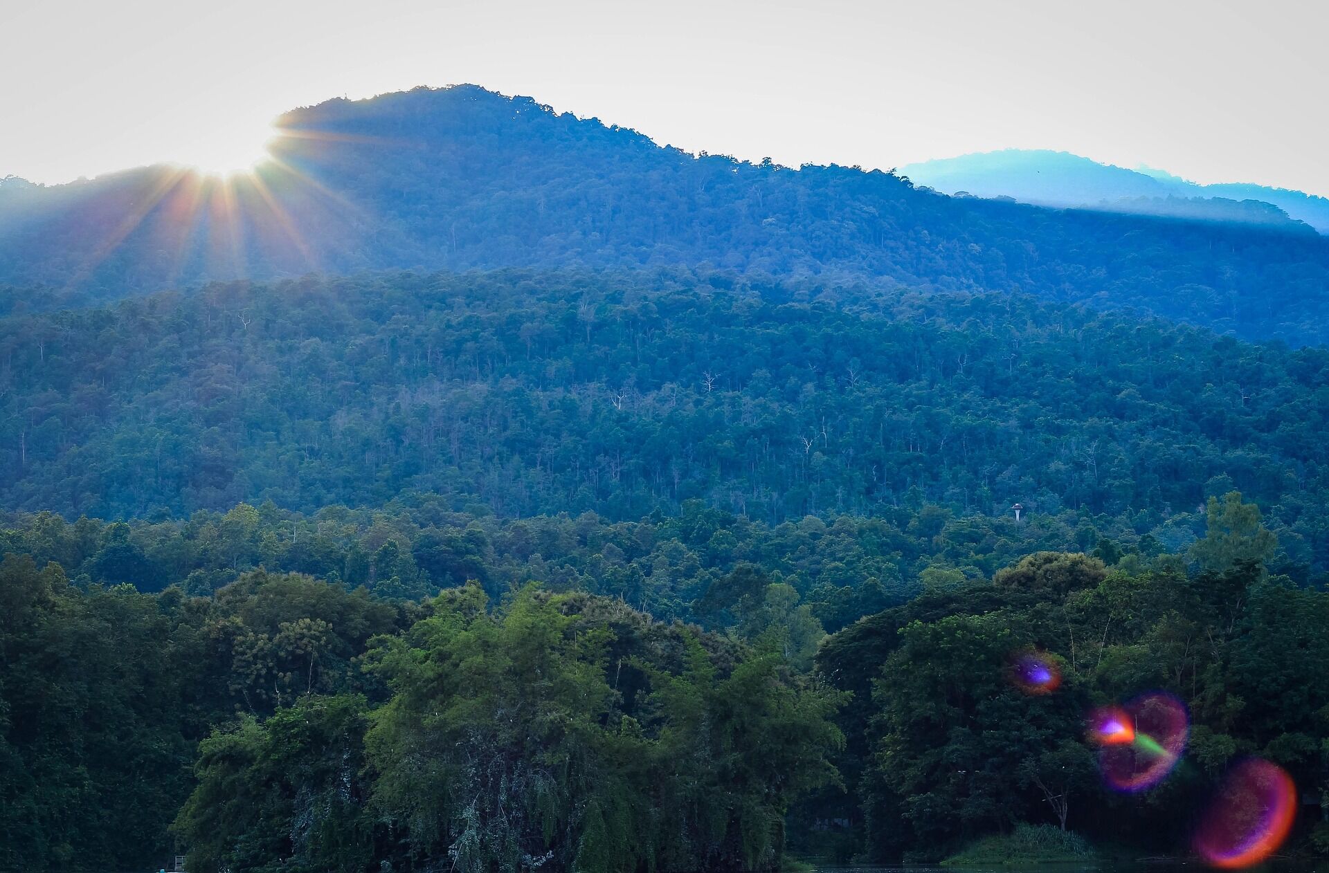 Capture the spiritual beauty of Chiang Khong’s cultural gem